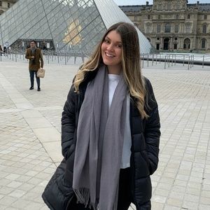 Meet your Posher, Victoria